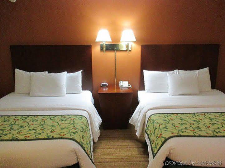 Red Carpet Inn And Suites プリマス エクステリア 写真