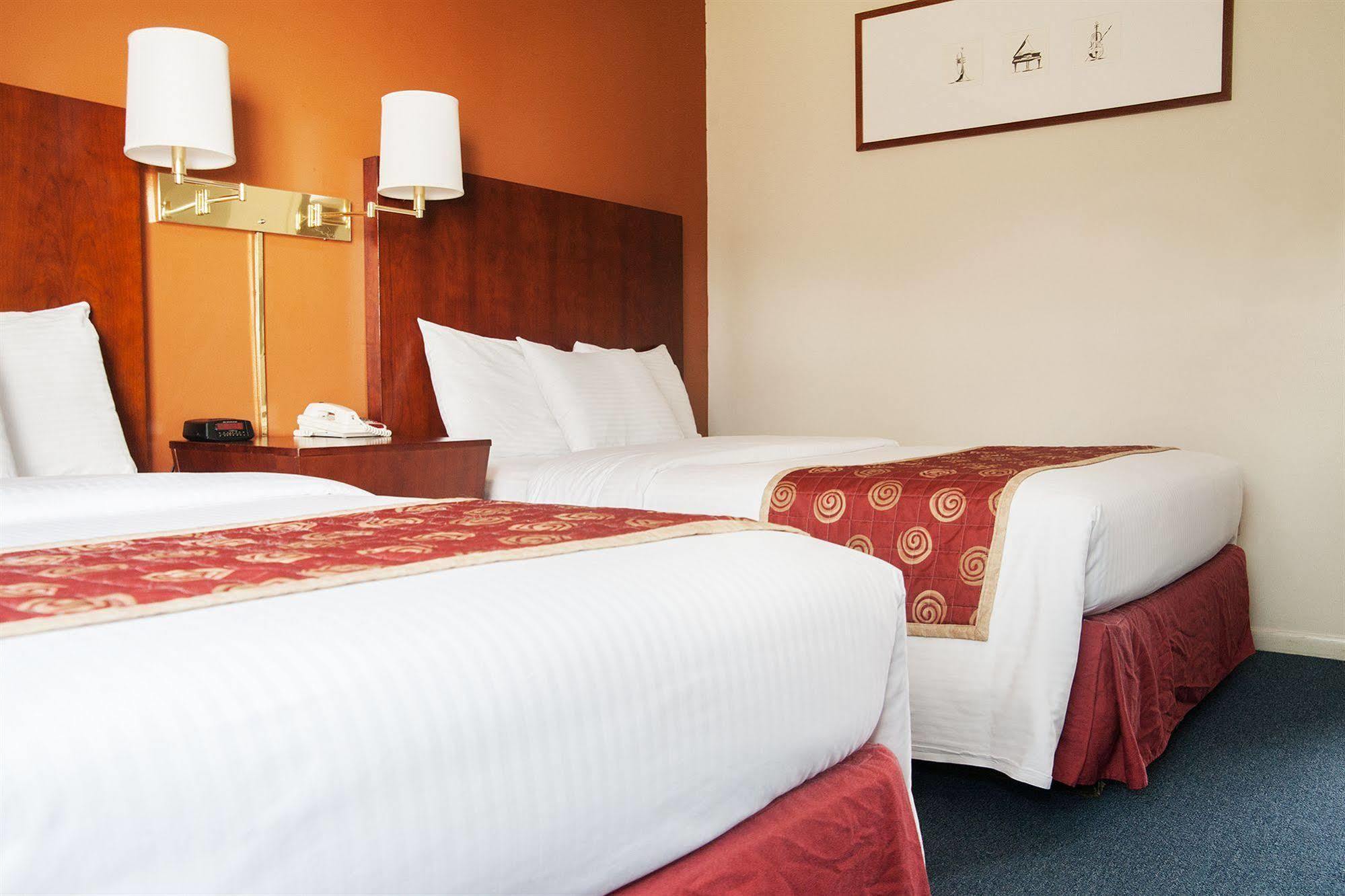 Red Carpet Inn And Suites プリマス エクステリア 写真